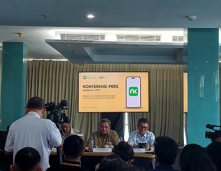 Konferensi Pers AdaKami dan AFPI.