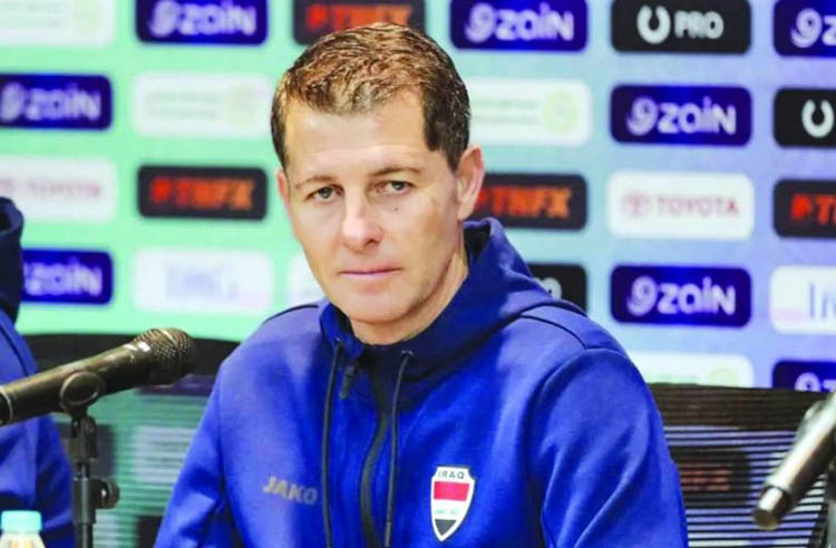 Pelatih Timnas Irak, Jesus Casas.