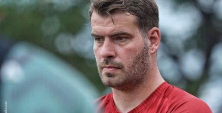 Wiljan Pluim Mengungkap Pengalaman Menakjubkan dengan Ular Raksasa di Stadion Andi Mattalatta
