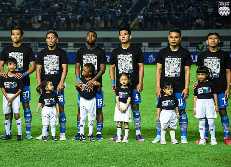 Persib Bandung takkan lakukan perubahan skuad besar-besaran di paruh kedua Liga 1 2023-2024.