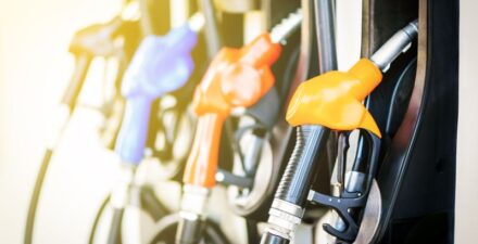 Alasan mobil ambulance tidak isi bensin.