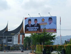 Munculnya Baliho Prabowo-Gibran Selama Kunjungan Presiden Jokowi ke Sumbar