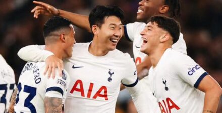 Tottenham Hotspur akan bertamu ke markas Crystal Palace pada laga lanjutan Liga Inggris 2023-2024.