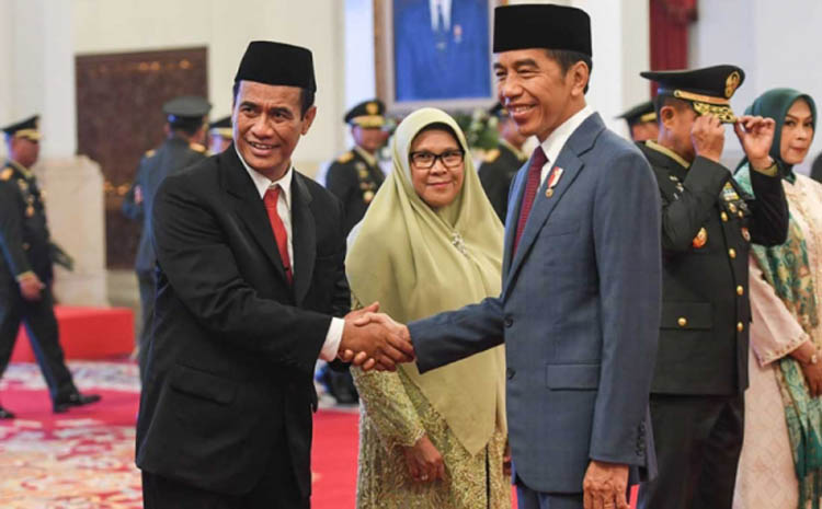 Presiden lantik Amran Sulaiman sebagai Mentan.