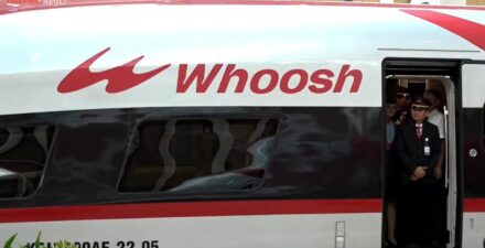 Link dan cara beli tiket gratis kereta cepat whoosh.