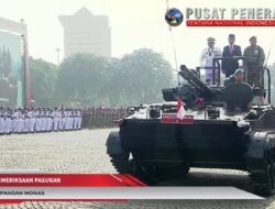 Presiden Jokowi Pimpin Perayaan HUT ke-78 TNI dengan Megah
