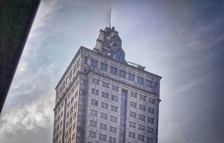 Menara Saidah Bangkrut.