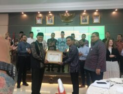 Pemko Payakumbuh Terima Penghargaan Keberhasilan Penurunan Kemiskinan Dari Gubernur Sumbar