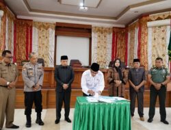 Pj Wako Bersama Pimpinan DPRD Tandatangan Nota Kesepakatan Perubahan KUA Dan PPAS APBD 2023
