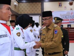 Pj. Wako Rida Ananda Hadiri Pengukuhan 54 Paskibraka yang Akan Bertugas di Balai Kota
