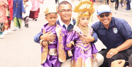 Walaupun Hujan, Pawai Alegoris Kota Payakumbuh Tetap Meriah