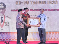 Pemprov Sumbar beri penghargaan bagi organisasi dan tokoh masyarakat berjasa bagi daerah
