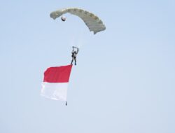 Gladi Bersih HUT TNI Ke 78, Memukau Para Pengunjung Monas