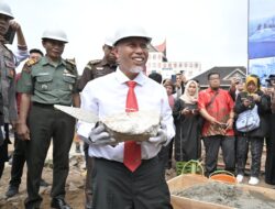 Peletakan Batu Pertama Masjid Baitul Aziz RSUD Achmad Mochtar, Gubernur Mahyeldi Sebut Masjid sebagai Pusat Penyegaran Psikologis