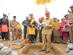 Relokasi Masjid SMA 1 Sumbar, Gubernur Mahyeldi : Jadikan Sarana Membentuk Generasi Muda Sumbar yang Madani