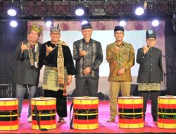 Buka Festival WBTb Sumbar, Gubernur Mahyeldi Serukan Pentingnya Melestarikan Warisan Budaya