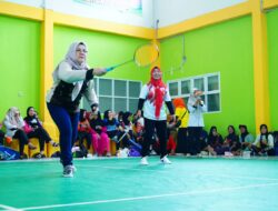 Dibuka Pj Ketua TP PKK Muba, Open Turnamen Badminton DWP Setwan Meriah