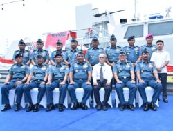 Pangkoarmada III Hadiri Delivery Ceremony Special Mission Combat Boat Patkamla Yapero III–11–17