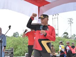 Lepas Peserta Sepeda Sehat di Jalur Tol, Gubernur Mahyeldi Sebut Ruas Padang-Sicincin Ditarget Rampung Sebelum Ramadan