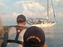 Bakamla RI Evakuasi Kapal Layar Australia di Perairan Natuna Utara
