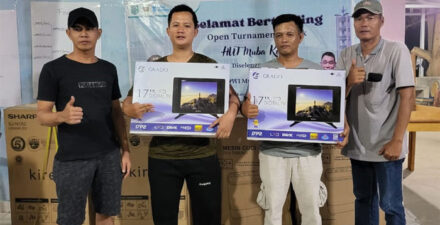 Pasangan Sapar-Marwan berhasil menjuarai turnamen gaplek PWI Muba 2023.