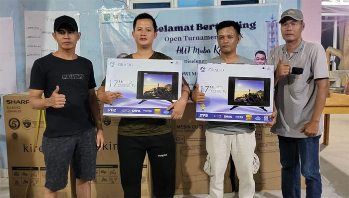 Pasangan Sapar-Marwan berhasil menjuarai turnamen gaplek PWI Muba 2023.