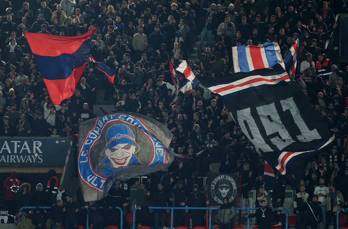 Seorang fans PSG dilaporkan kena tusuk jelang laga kontra AC Milan.