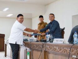 Laporan RAPBD 2024 Disampaikan Bupati Sabar AS Hadiri Paripurna DPRD Pasaman