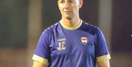 Pelatih Timnas Irak, Jesus Casas.