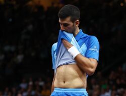 Keajaiban Djokovic di Paris Masters 2023: Juara Meski Diterpa Sakit Perut