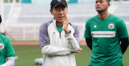 Shin Tae-yong kala melatih Timnas Indonesia.