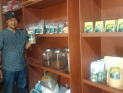 Masyarakat Kampung Waluran Tonggoh Garut, Kreatif Menggabungkan Kopi dan Akar Wangi Menjadi Produk Inovatif