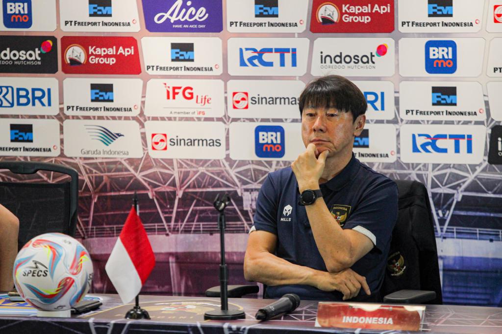 PSSI akan memanggil Shin Tae-yong dan Bima Sakti untuk mengevaluasi permainan Timnas Indonesia.