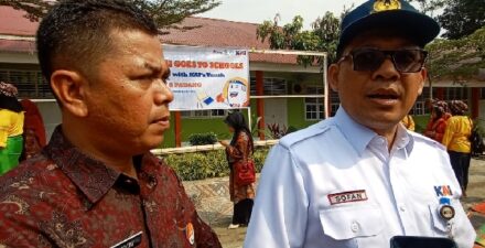 Upaya SMAN 8 Padang dan Millennials KAI untuk Keselamatan di Sekitar Rel Kereta Api