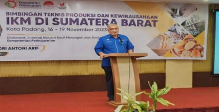 Dinas Tenaga Kerja dan Perindustrian Kota Padang Sosialisasikan Besaran UMK Tahun 2024
