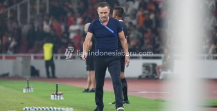 Thomas Doll kala mendampingi Persija Jakarta berlaga.