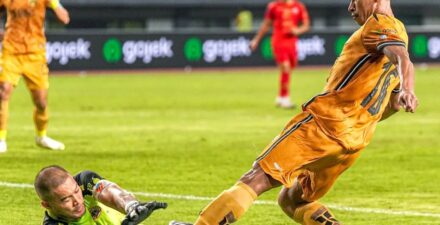 Kontroversi Gol: Osvaldo Haay Tak Puas dengan Keputusan Wasit di Laga Bhayangkara vs. Persija