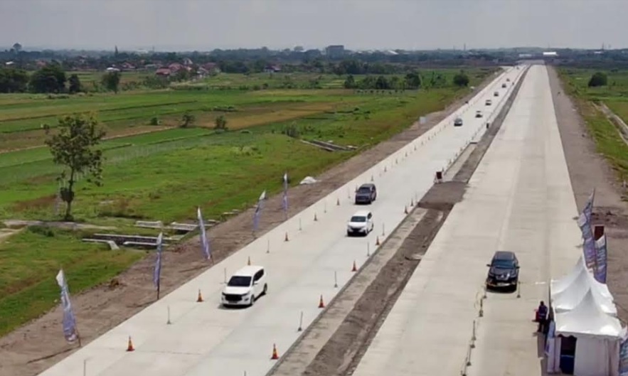 Jalan tol gratis di libur nataru.