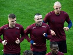 Keputusan Kontroversial Radja Nainggolan: Tolak Raksasa Eropa, Gabung Bhayangkara FC di Liga 1