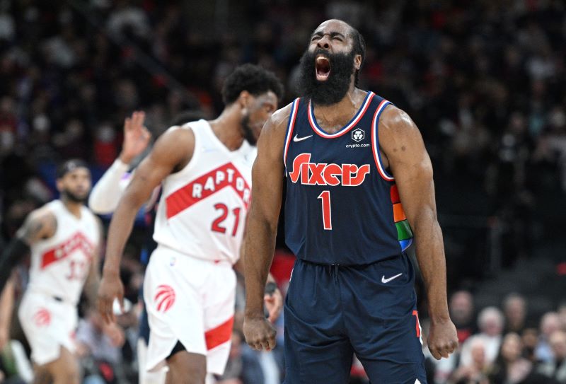 James Harden bergabung ke Philadelphia 76ers.