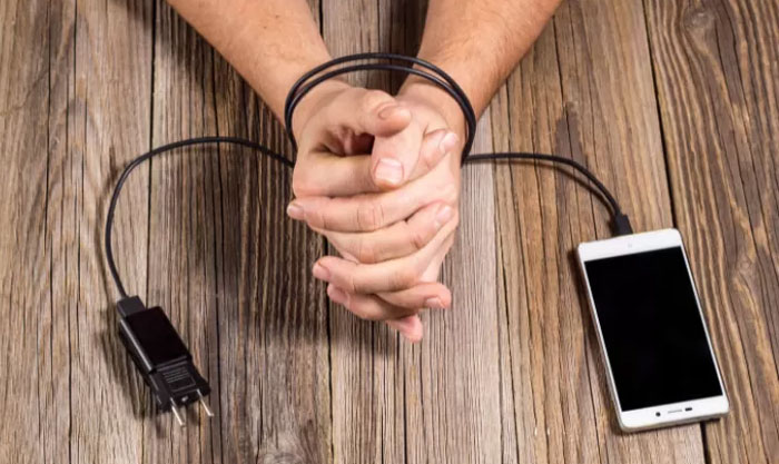 Dampak negatif main games ponsel.