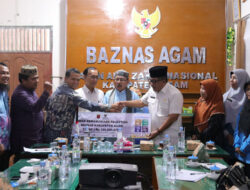 Baznas Agam Serahkan Rp150 Juta untuk Palestina