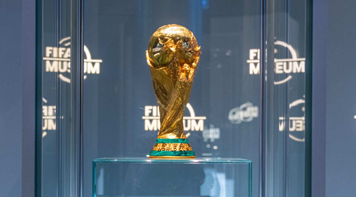 Trofi Piala Dunia dipajang di Museum FIFA.