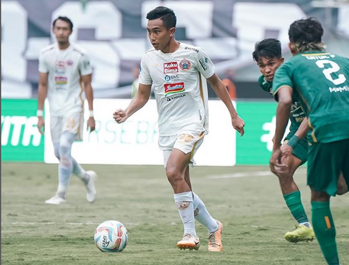 Laga Persebaya Surabaya vs Persebaya Surabaya.