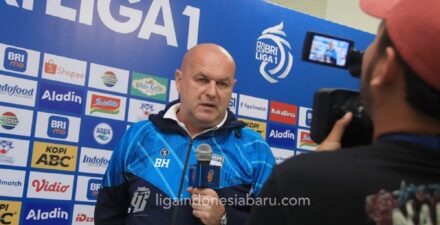 Pelatih Persib Bandung, Bojan Hodak.