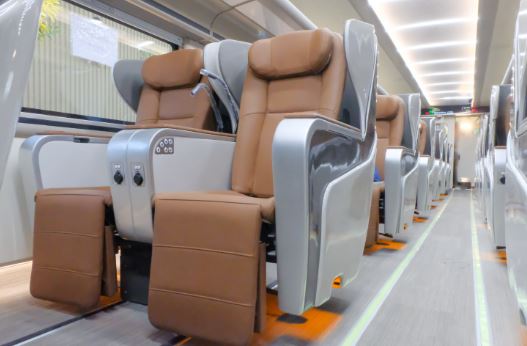 Kereta Api Argo Lawu Generasi Baru Siap Beroperasi.