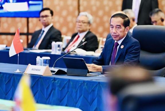 Presiden Jokowi Bahas Kerja Sama ASEAN-Jepang.