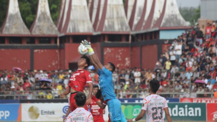 Ahmad Ihwan Cetak Brace, Semen Padang FC Pimpin Grup 1 dengan 4-0 atas Persiraja.