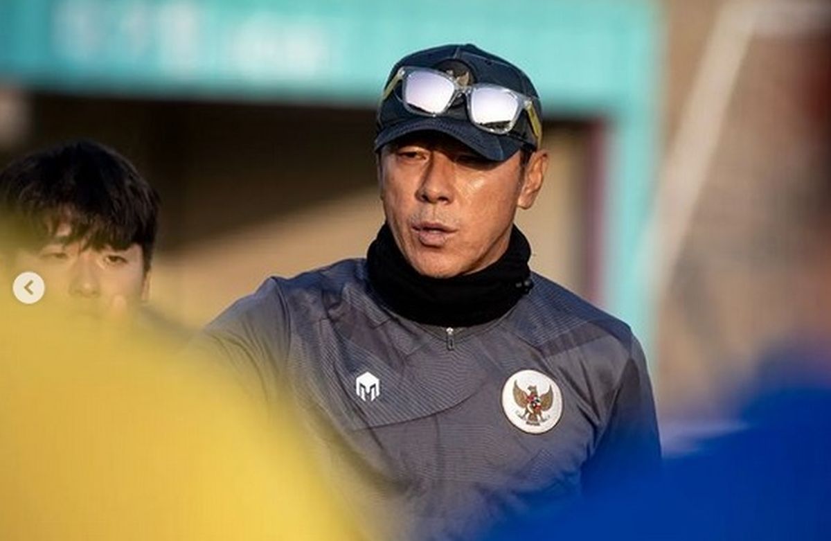 Shin Tae-yong gagal membawa Rachmat Irianto ke Piala Asia 2023.