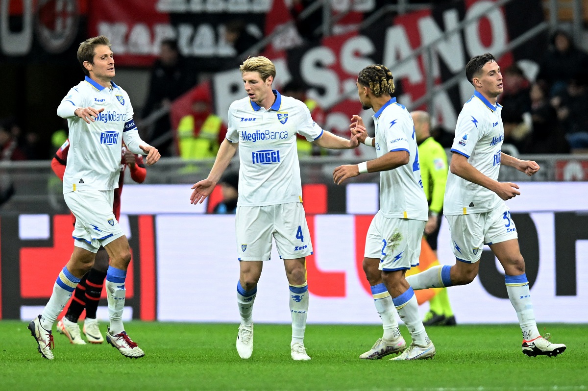 Frosinone kejutkan Napoli dengan kemenangan 4-0